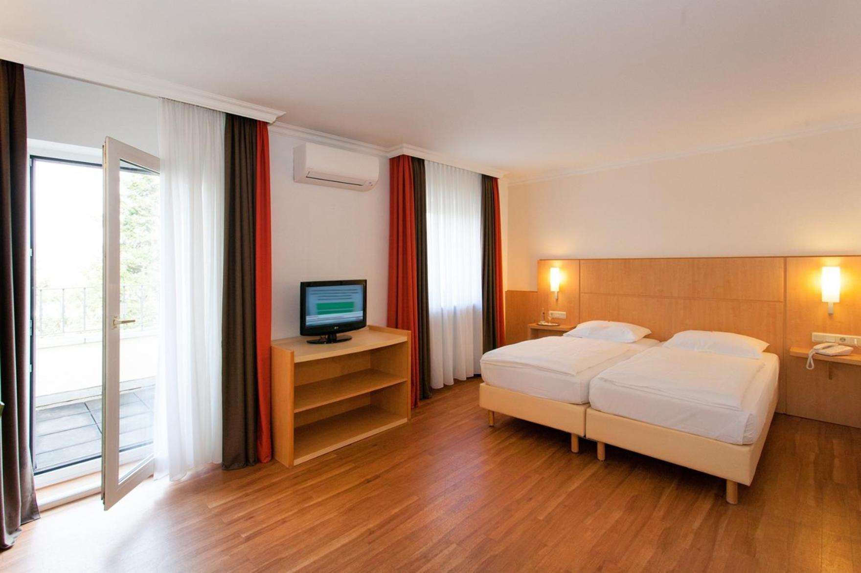Saar City Hotel Saarbruecken Ngoại thất bức ảnh