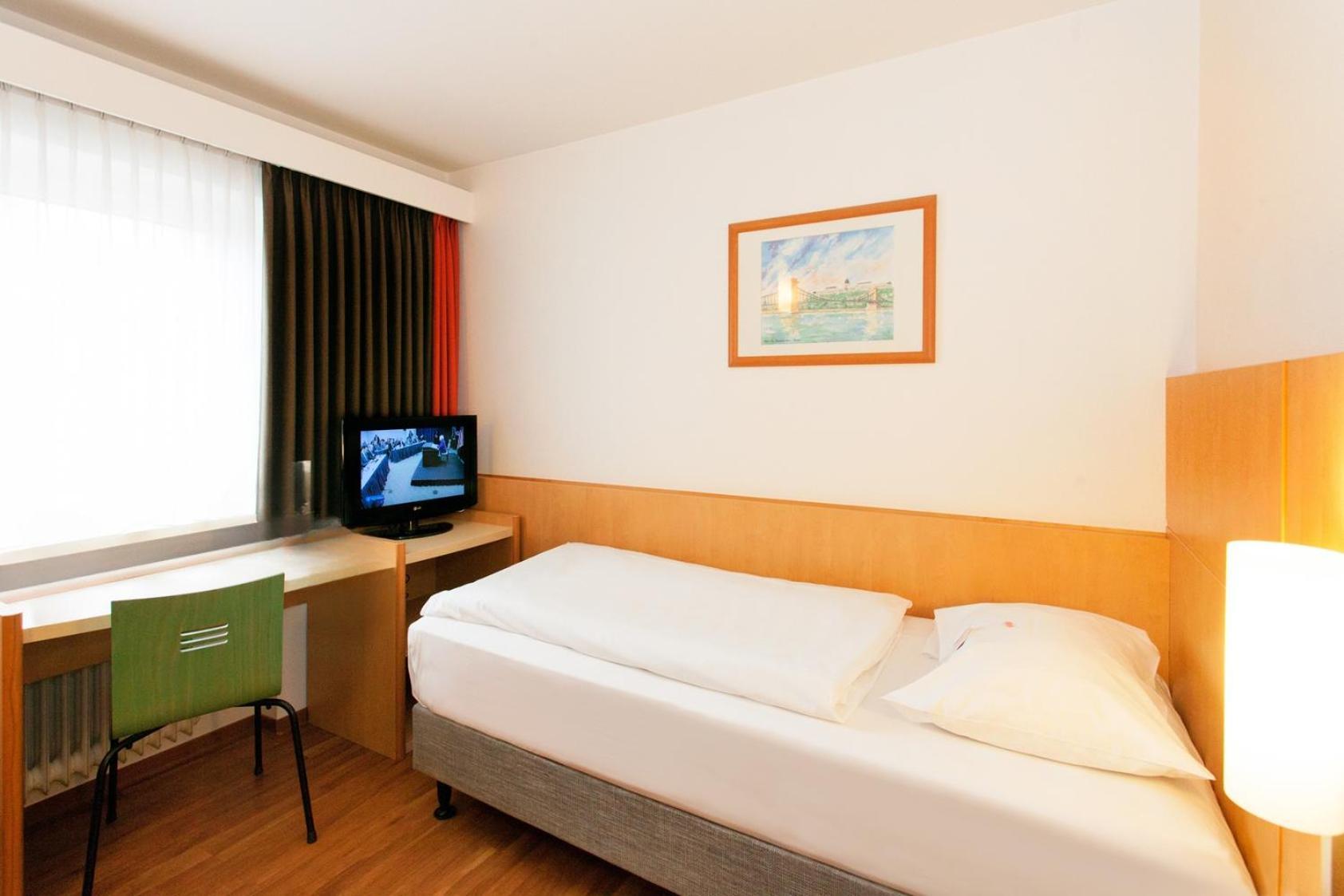 Saar City Hotel Saarbruecken Ngoại thất bức ảnh