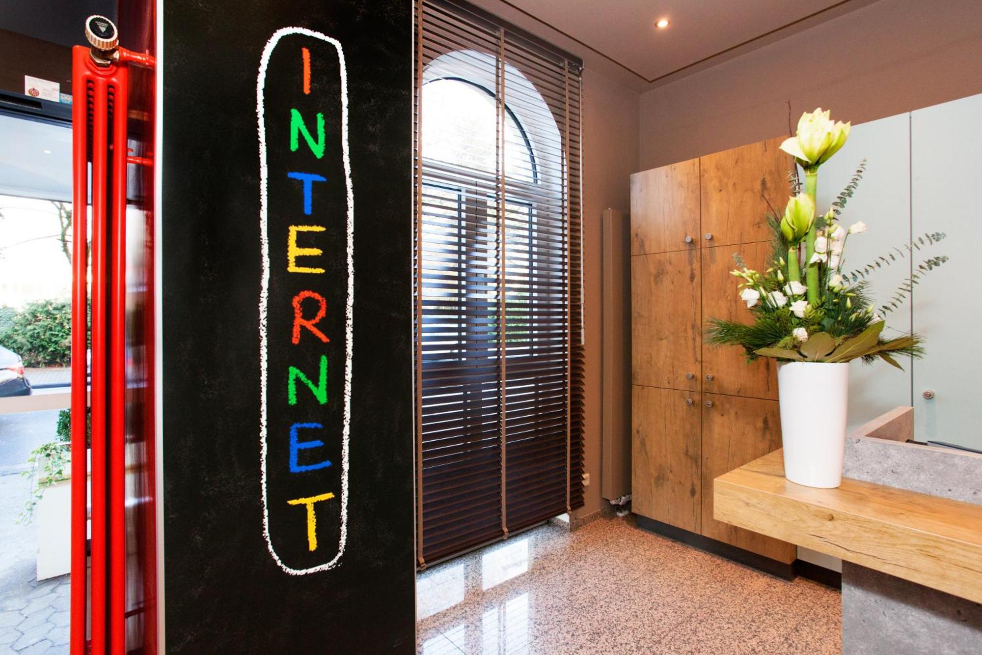 Saar City Hotel Saarbruecken Ngoại thất bức ảnh