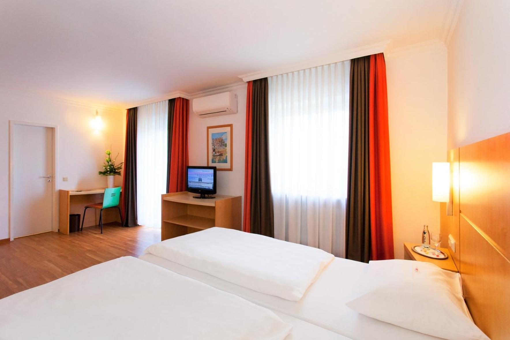 Saar City Hotel Saarbruecken Ngoại thất bức ảnh