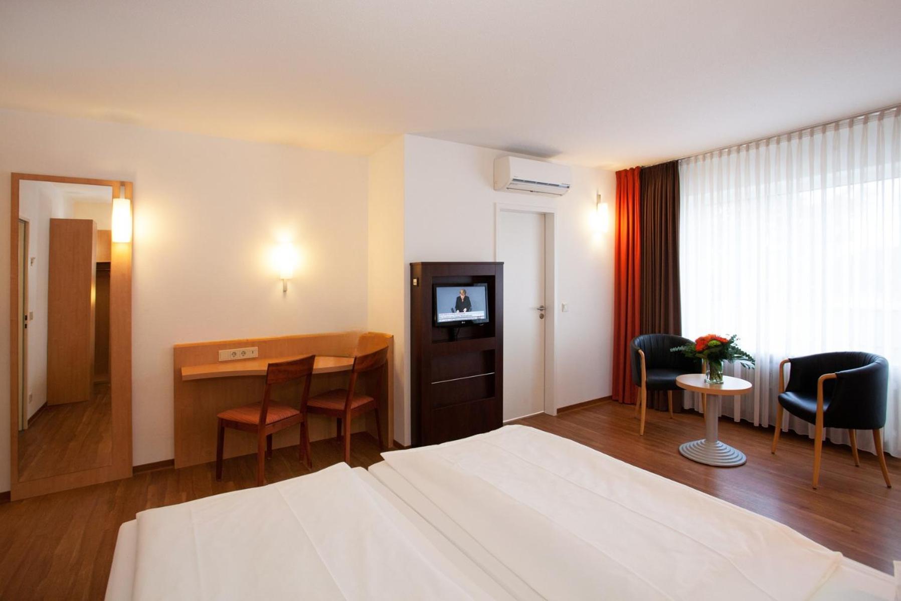 Saar City Hotel Saarbruecken Ngoại thất bức ảnh